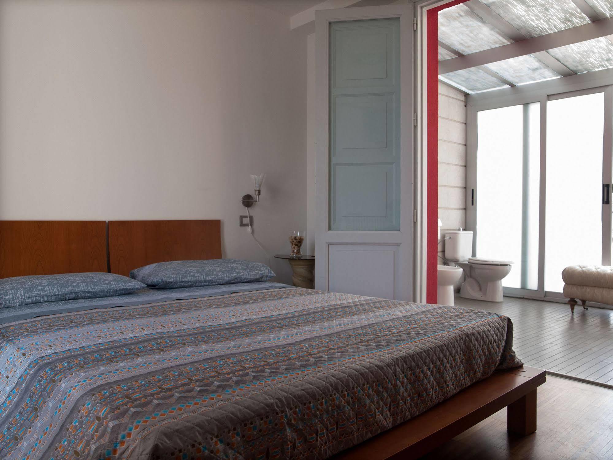 Casa Del Vento Bed & Breakfast Roccalumera Exterior photo