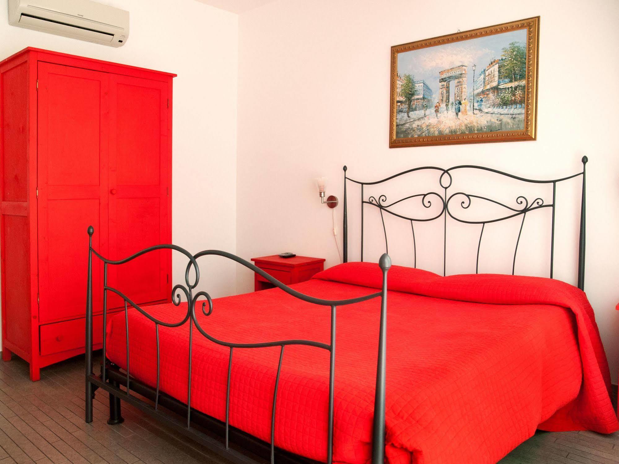 Casa Del Vento Bed & Breakfast Roccalumera Exterior photo